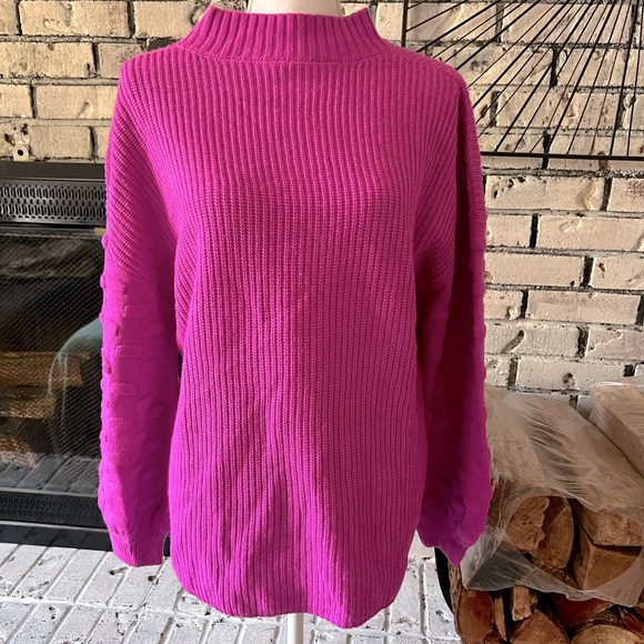 Women's Fuschia Sweater - Picture 1 of 3